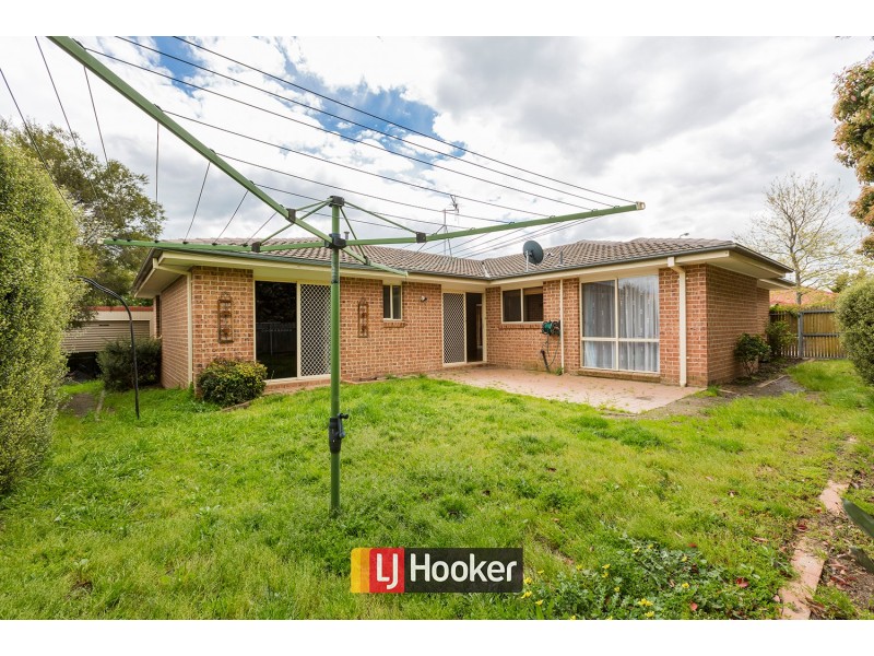 14 Dacomb Place, Dunlop ACT 2615