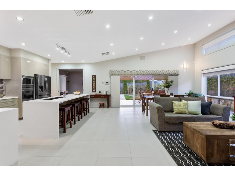 11 Doris Turner Street, Forde ACT 2914