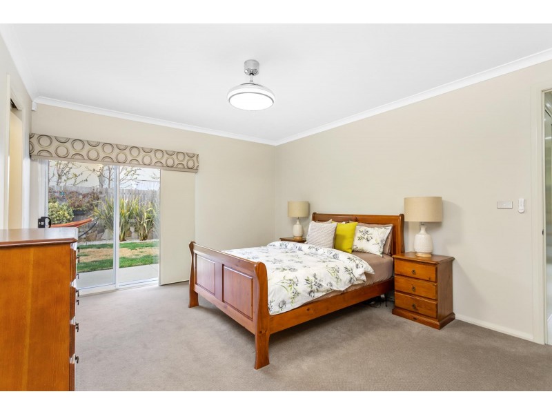 11 Doris Turner Street, Forde ACT 2914
