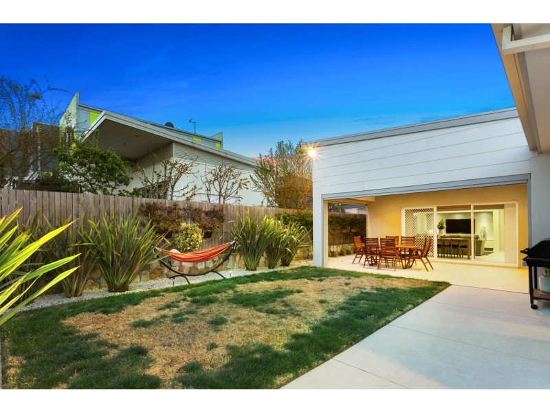 11 Doris Turner Street, Forde ACT 2914