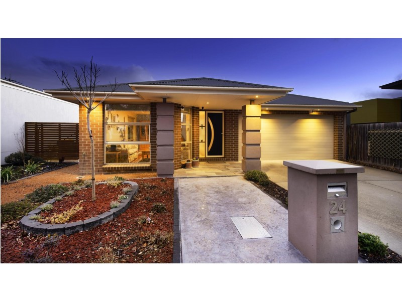 24 Allnutt Crescent, Forde ACT 2914