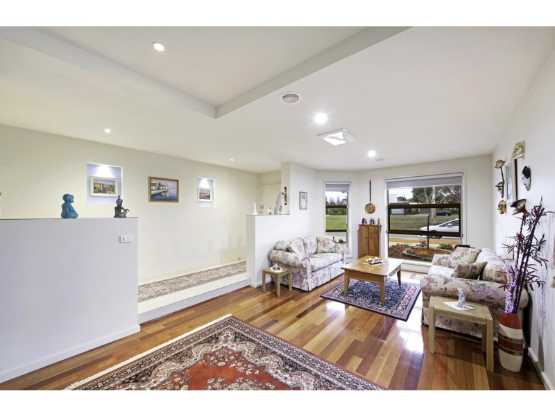 24 Allnutt Crescent, Forde ACT 2914