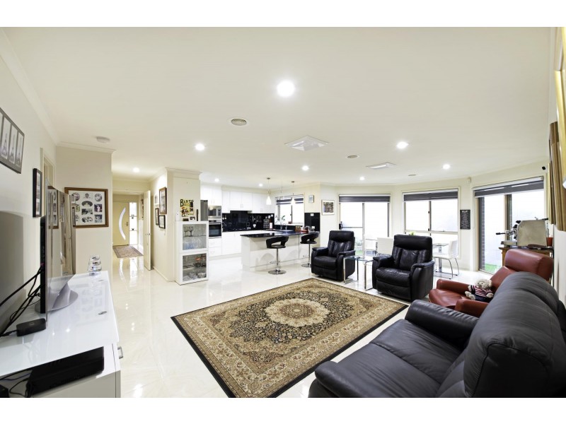 24 Allnutt Crescent, Forde ACT 2914