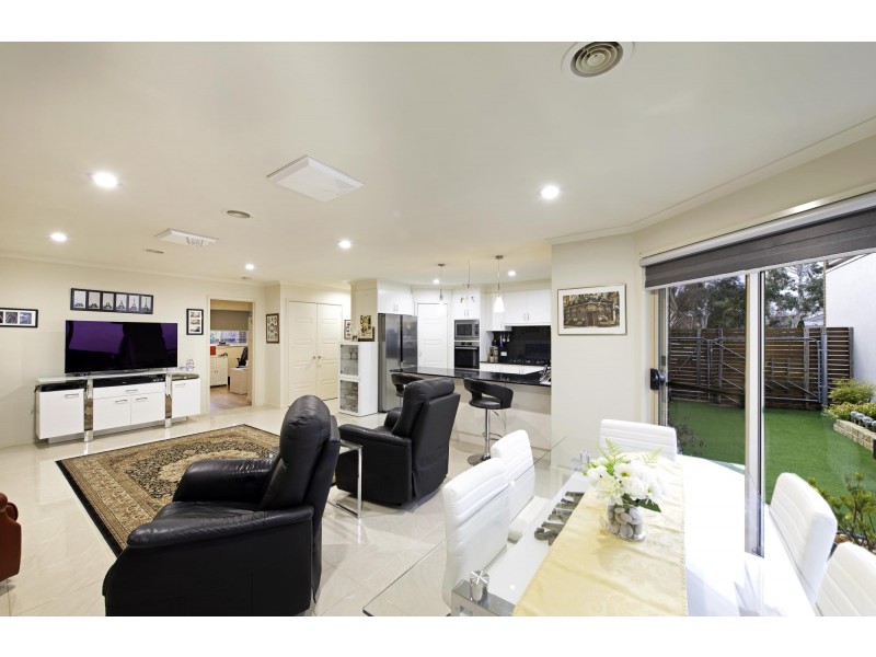 24 Allnutt Crescent, Forde ACT 2914