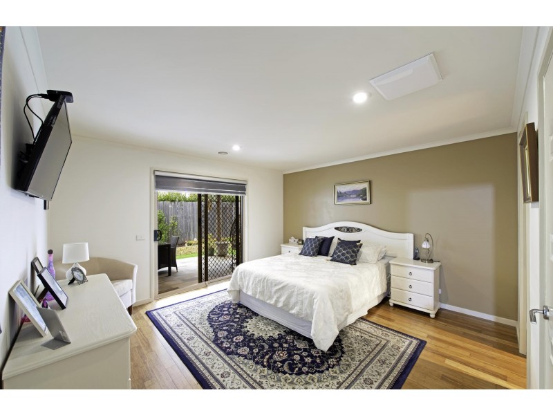 24 Allnutt Crescent, Forde ACT 2914