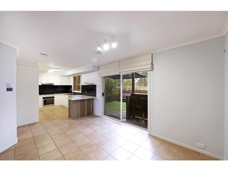 4 Saxby Close, Amaroo ACT 2914