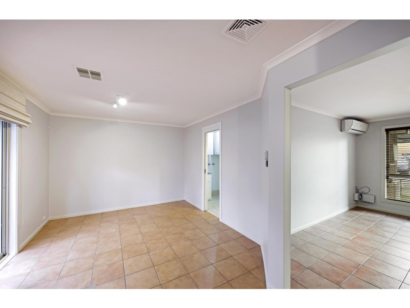 4 Saxby Close, Amaroo ACT 2914