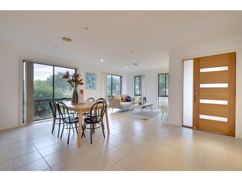 14 Poyitt Street, Franklin ACT 2913