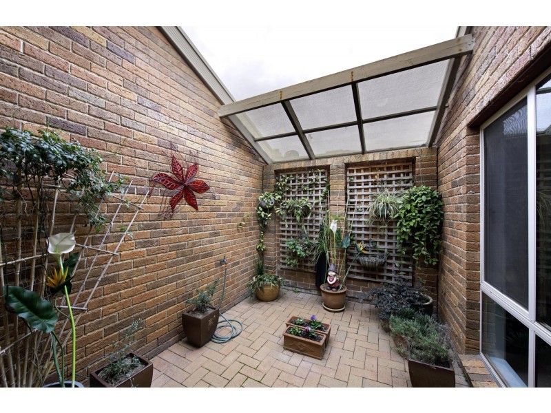 21 Corringle Close, Amaroo ACT 2914