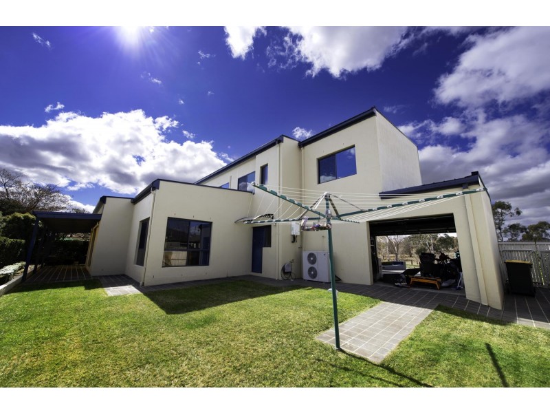 39 Benaroon Circuit, Amaroo ACT 2914