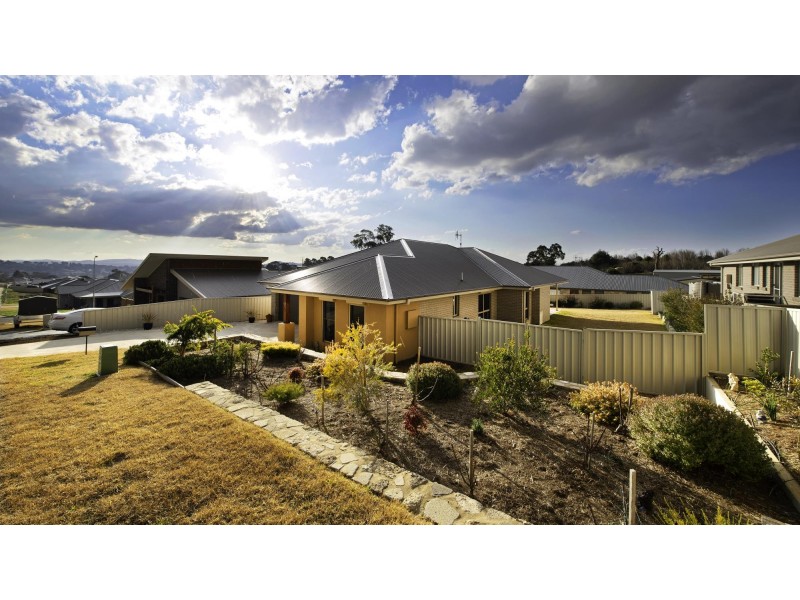 44 Morton Avenue, Yass NSW 2582