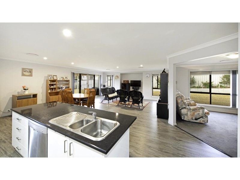 44 Morton Avenue, Yass NSW 2582