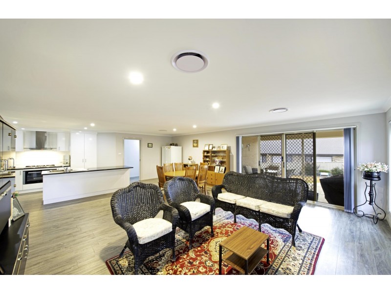 44 Morton Avenue, Yass NSW 2582