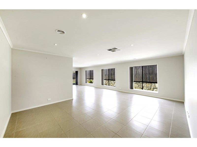 9 Peter Coppin Street, Bonner ACT 2914