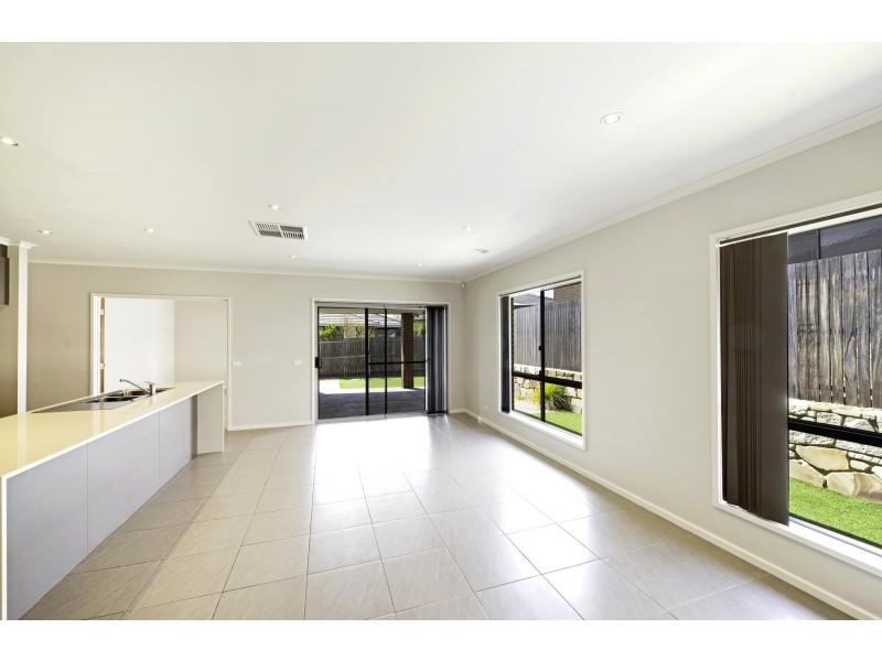 9 Peter Coppin Street, Bonner ACT 2914