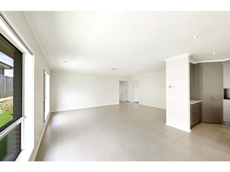 9 Peter Coppin Street, Bonner ACT 2914