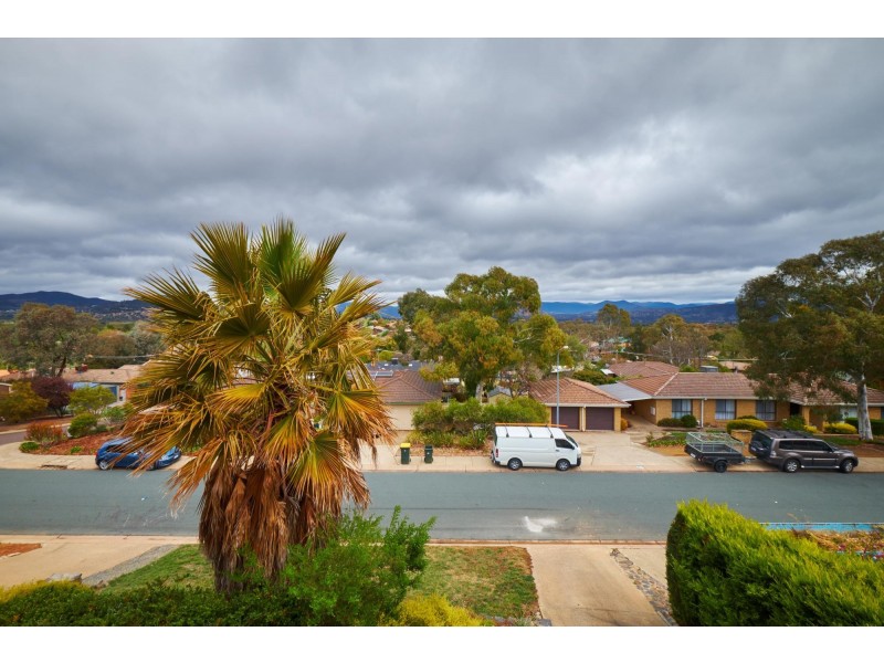 28 Coningham Street, Gowrie ACT 2904