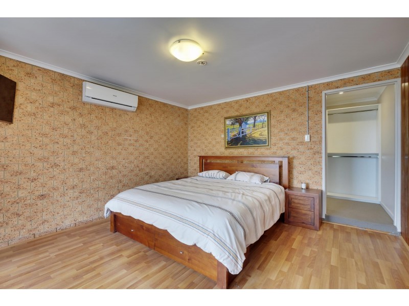 28 Coningham Street, Gowrie ACT 2904