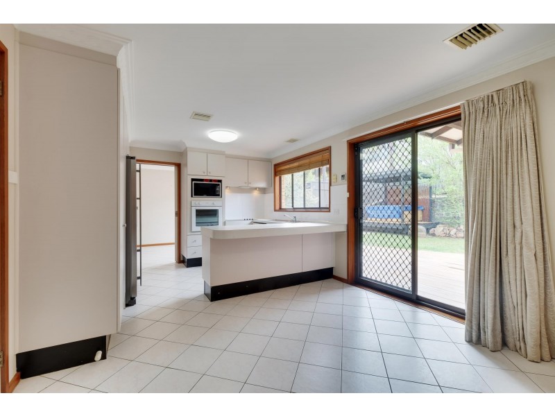 28 Coningham Street, Gowrie ACT 2904