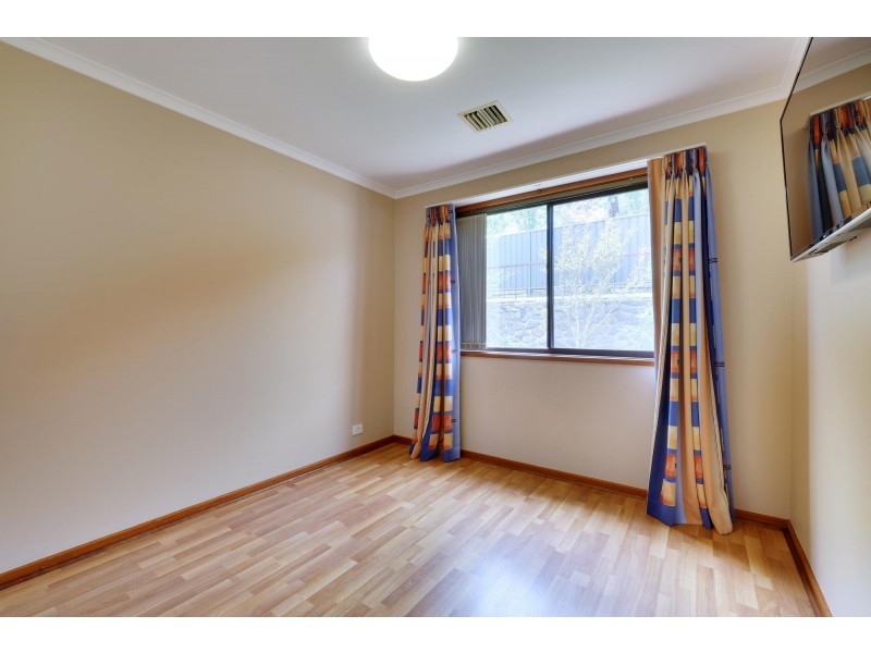 28 Coningham Street, Gowrie ACT 2904