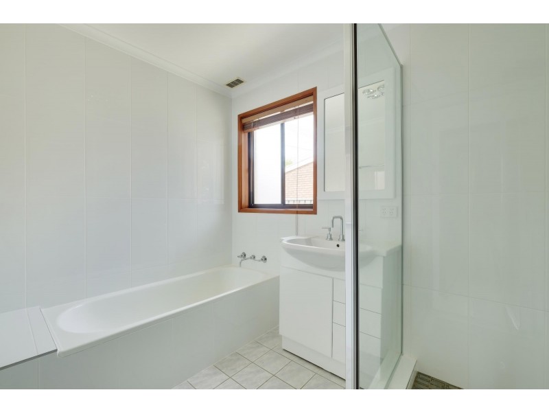 28 Coningham Street, Gowrie ACT 2904