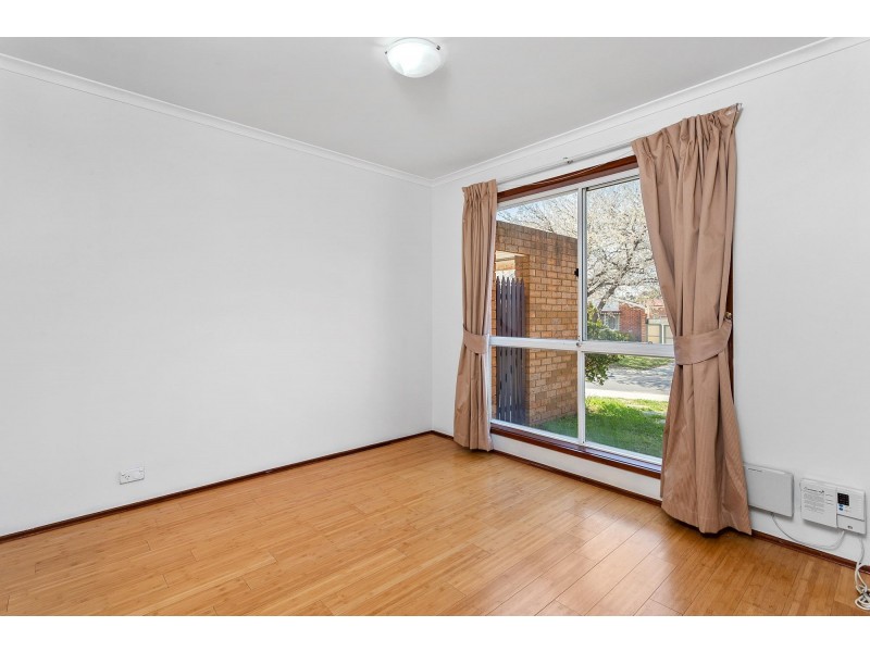 4 Bimbiang Crescent, Ngunnawal ACT 2913