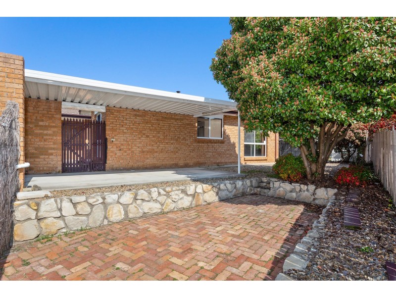4 Bimbiang Crescent, Ngunnawal ACT 2913
