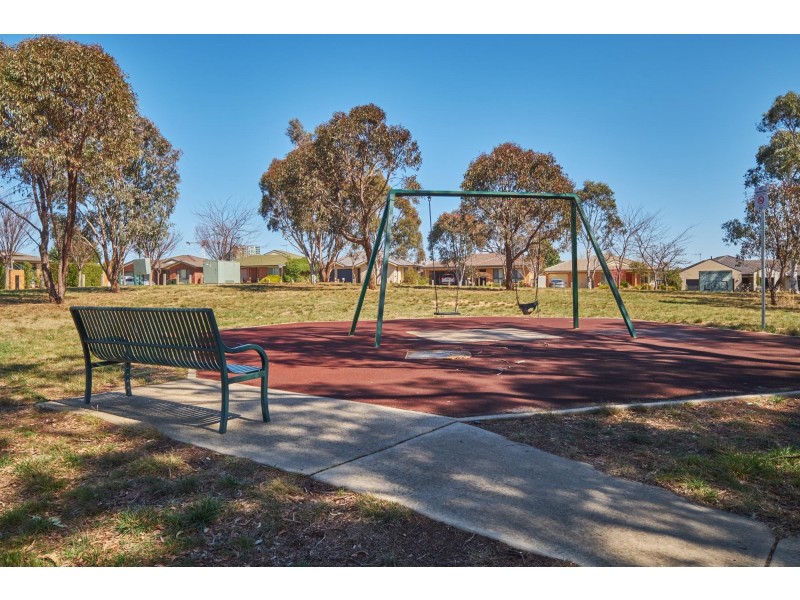 2/21 Tea Gardens, Gungahlin ACT 2912