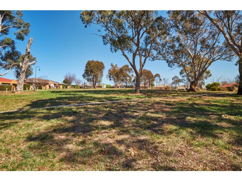 2/21 Tea Gardens, Gungahlin ACT 2912