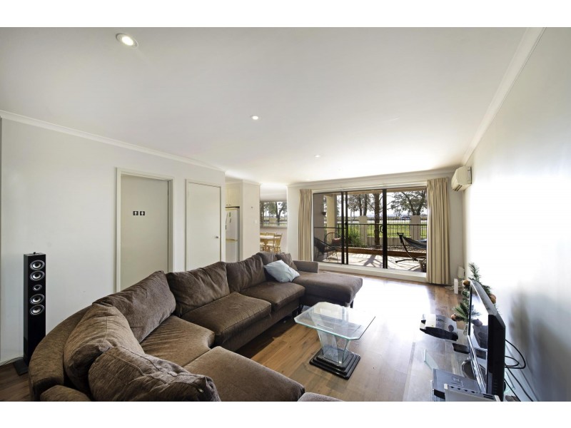 64/20 Federal Highway, Watson ACT 2602