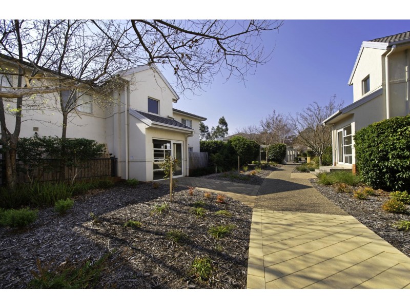 64/20 Federal Highway, Watson ACT 2602