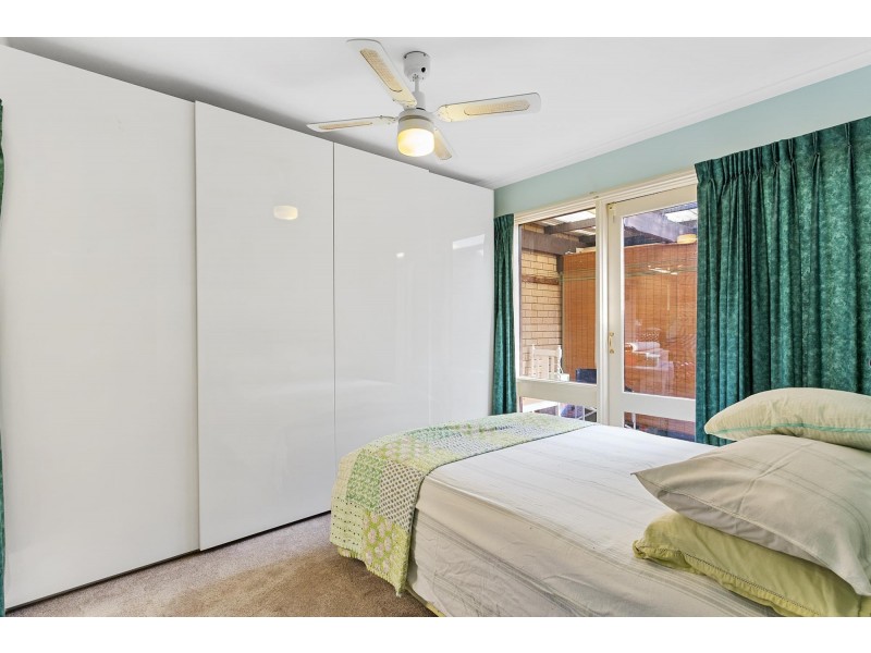 33 Southwell Street, Weetangera ACT 2614