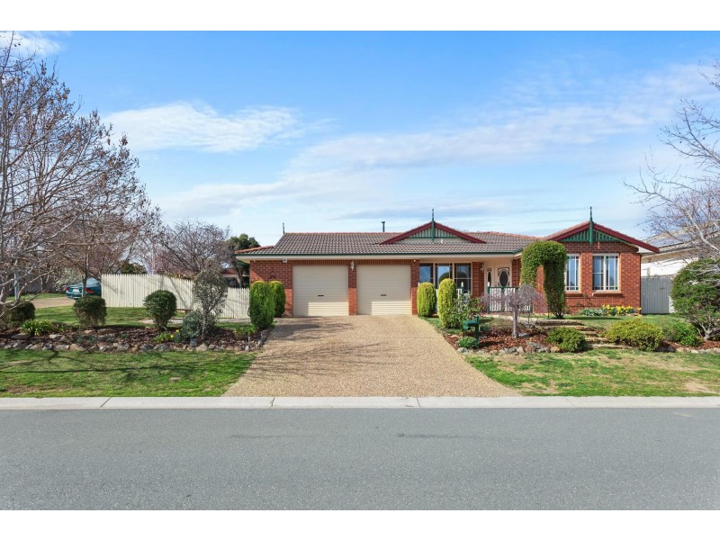 42 Carina Street, Ngunnawal ACT 2913