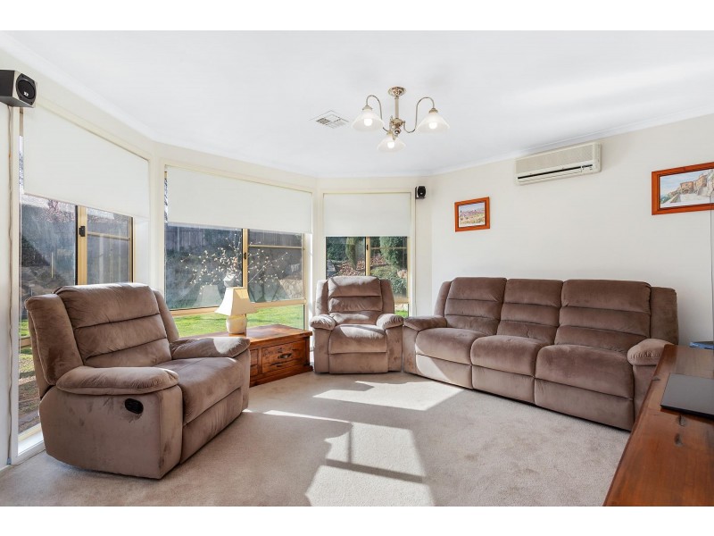 42 Carina Street, Ngunnawal ACT 2913