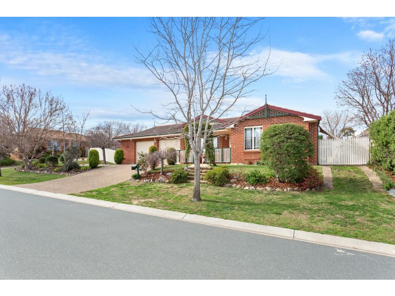 42 Carina Street, Ngunnawal ACT 2913