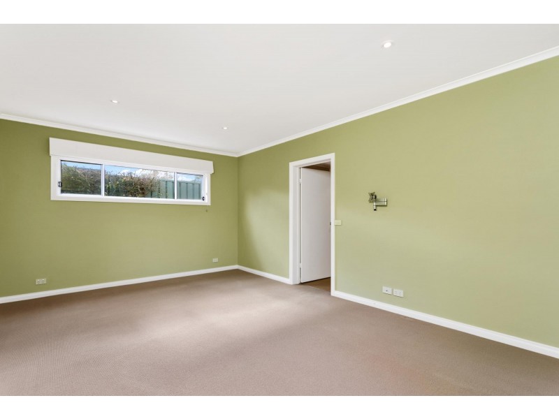 6 Cordeaux Street, Duffy ACT 2611