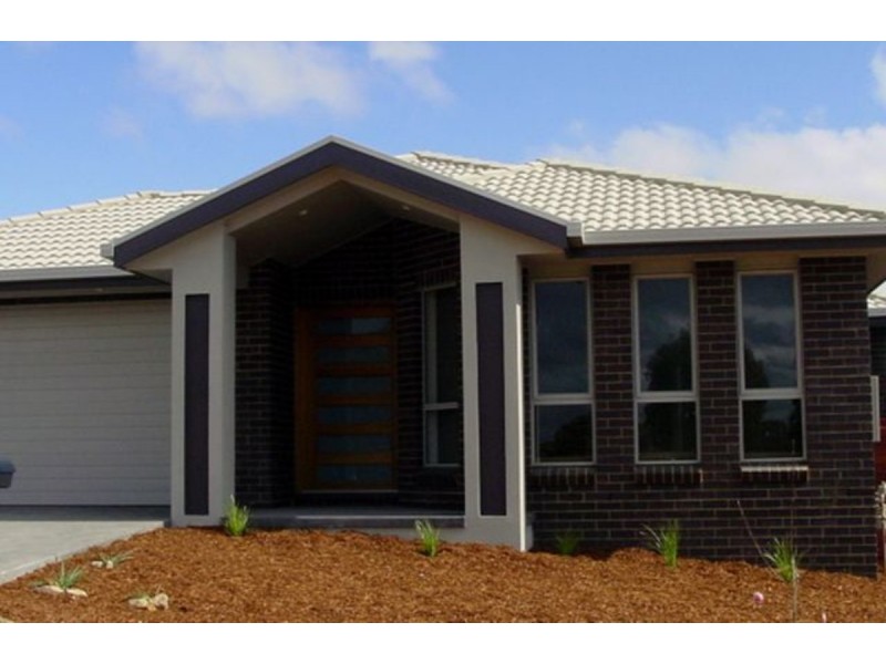 33 Jean MacNamara Street, Macgregor ACT 2615