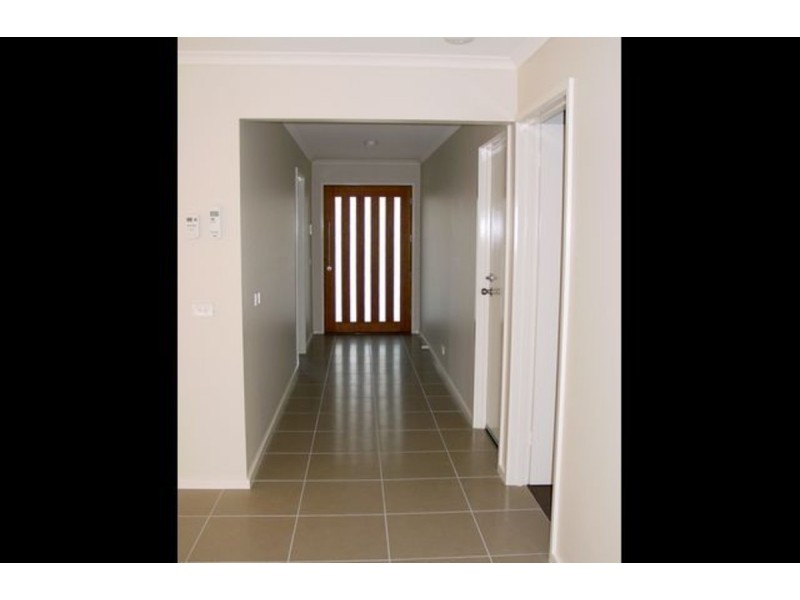 33 Jean MacNamara Street, Macgregor ACT 2615