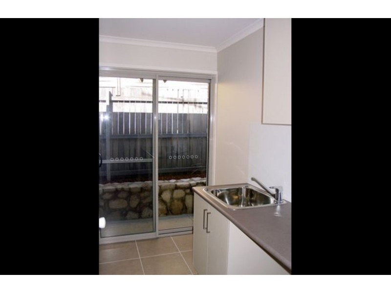 33 Jean MacNamara Street, Macgregor ACT 2615