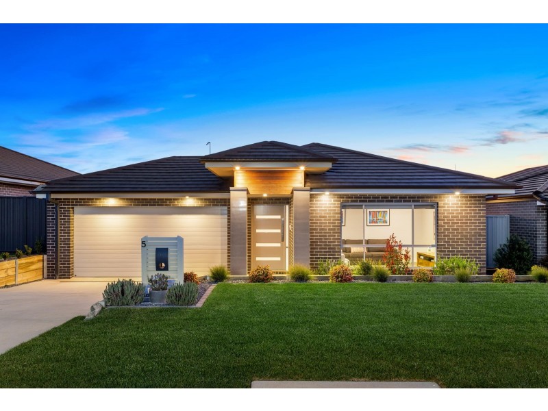 5 Yerradhang Street, Ngunnawal ACT 2913