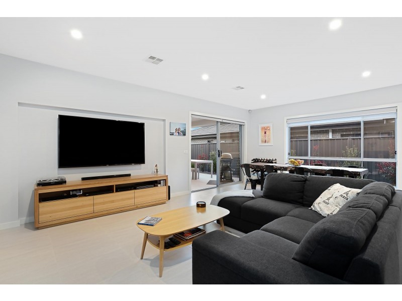5 Yerradhang Street, Ngunnawal ACT 2913
