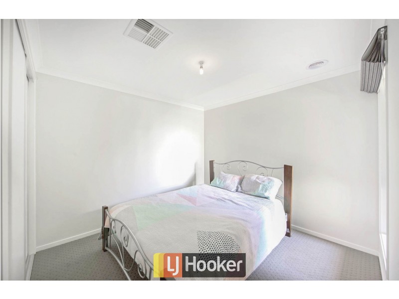 7/10 Charles Perkins Circuit, Bonner ACT 2914