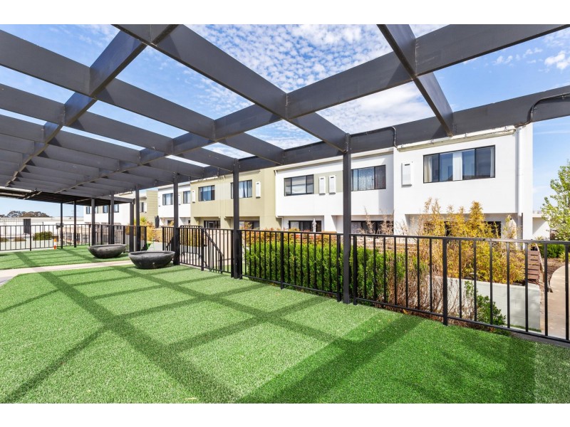 15/62 Whitrod Avenue, Casey ACT 2913