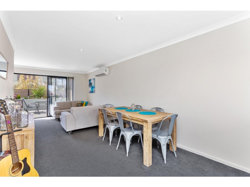 15/62 Whitrod Avenue, Casey ACT 2913