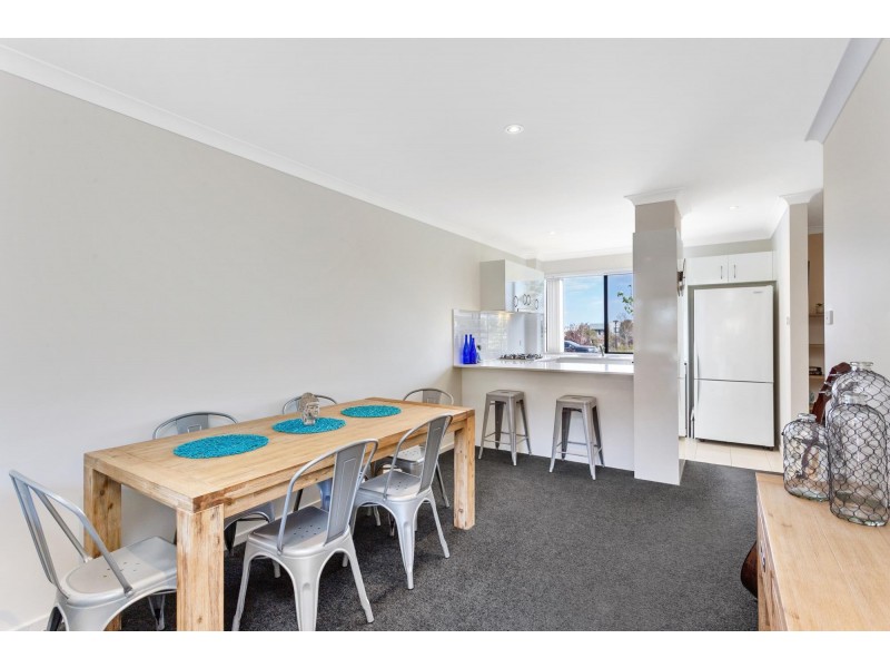 15/62 Whitrod Avenue, Casey ACT 2913
