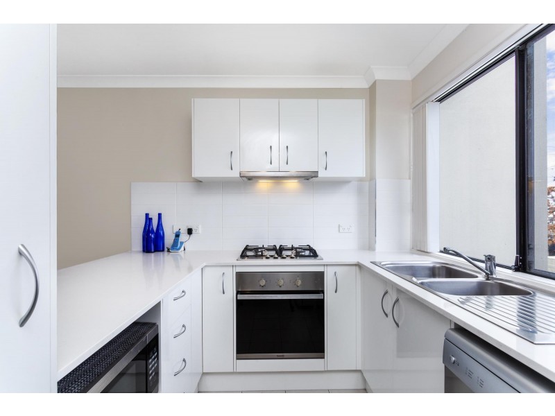 15/62 Whitrod Avenue, Casey ACT 2913
