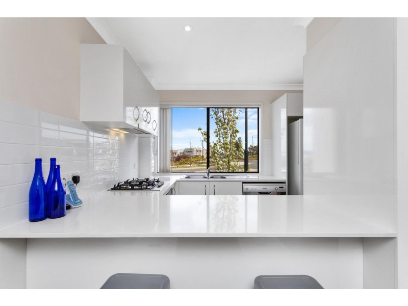 15/62 Whitrod Avenue, Casey ACT 2913