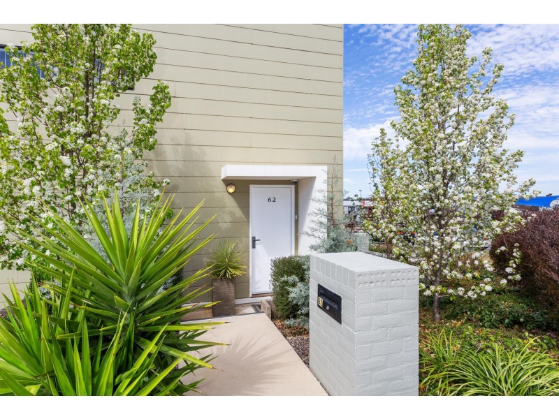 15/62 Whitrod Avenue, Casey ACT 2913