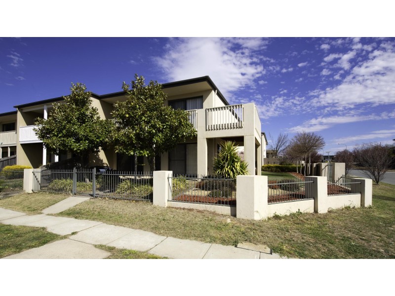 248 Anthony Rolfe Avenue, Gungahlin ACT 2912