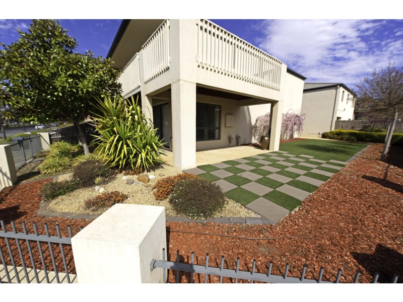 248 Anthony Rolfe Avenue, Gungahlin ACT 2912